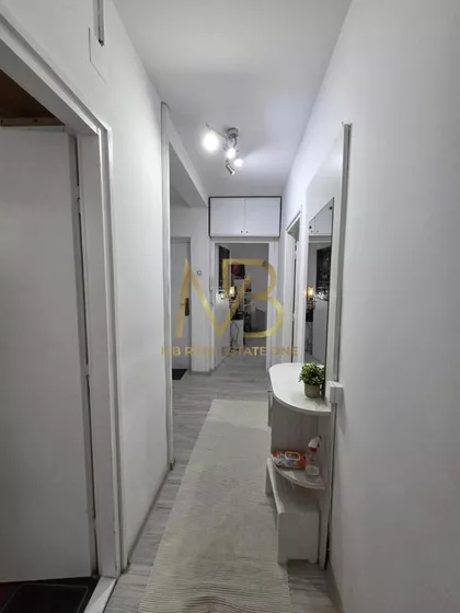 Darinke Radović | 4zida.rs