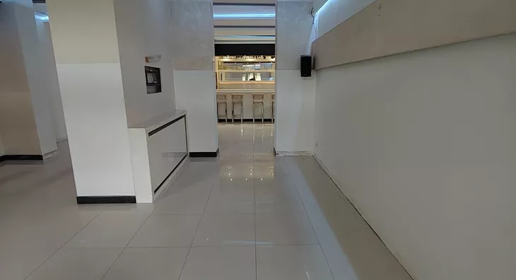 Lokal | 4zida