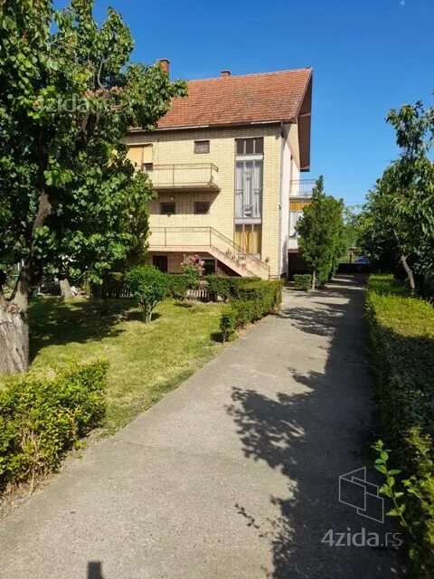 3-etažna kuća | 4zida