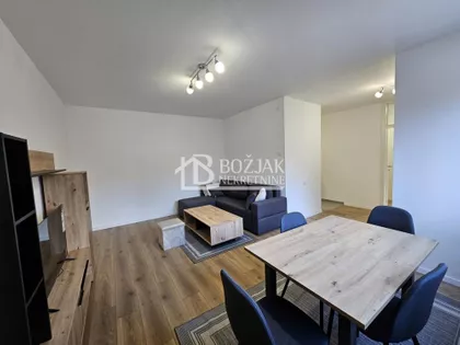 Brigadira Ristića | 4zida.rs