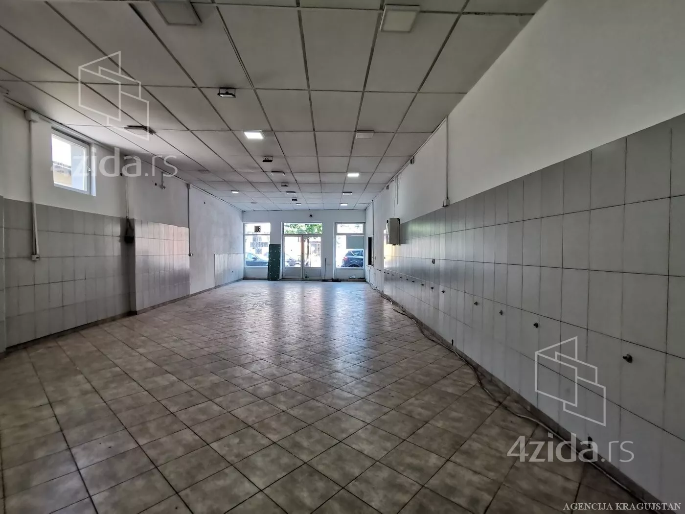 Poslovni prostor | 4zida
