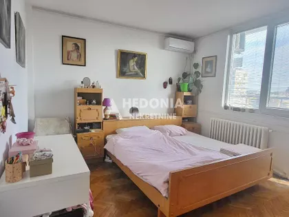 Pariske komune | 4zida.rs