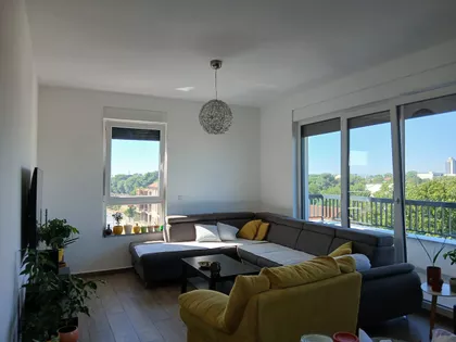 Radnička | 4zida.rs