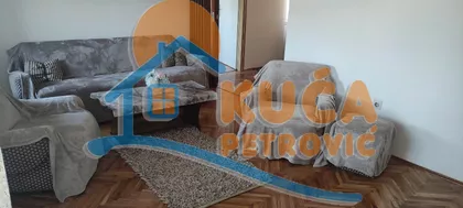 Trg 14. oktobra | 4zida.rs