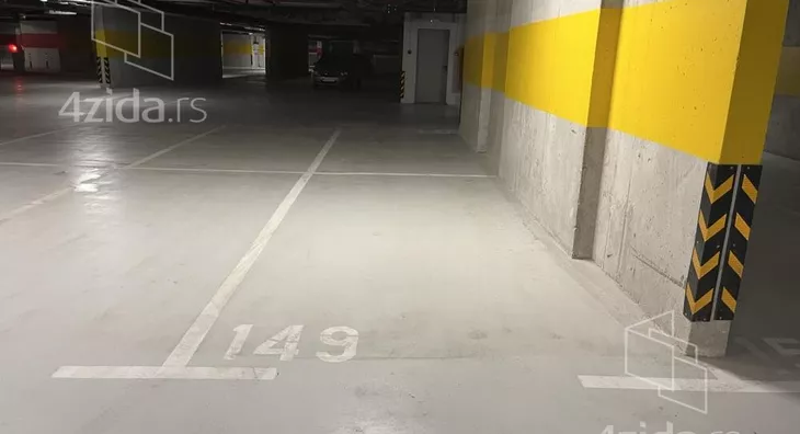 Garaža | 4zida
