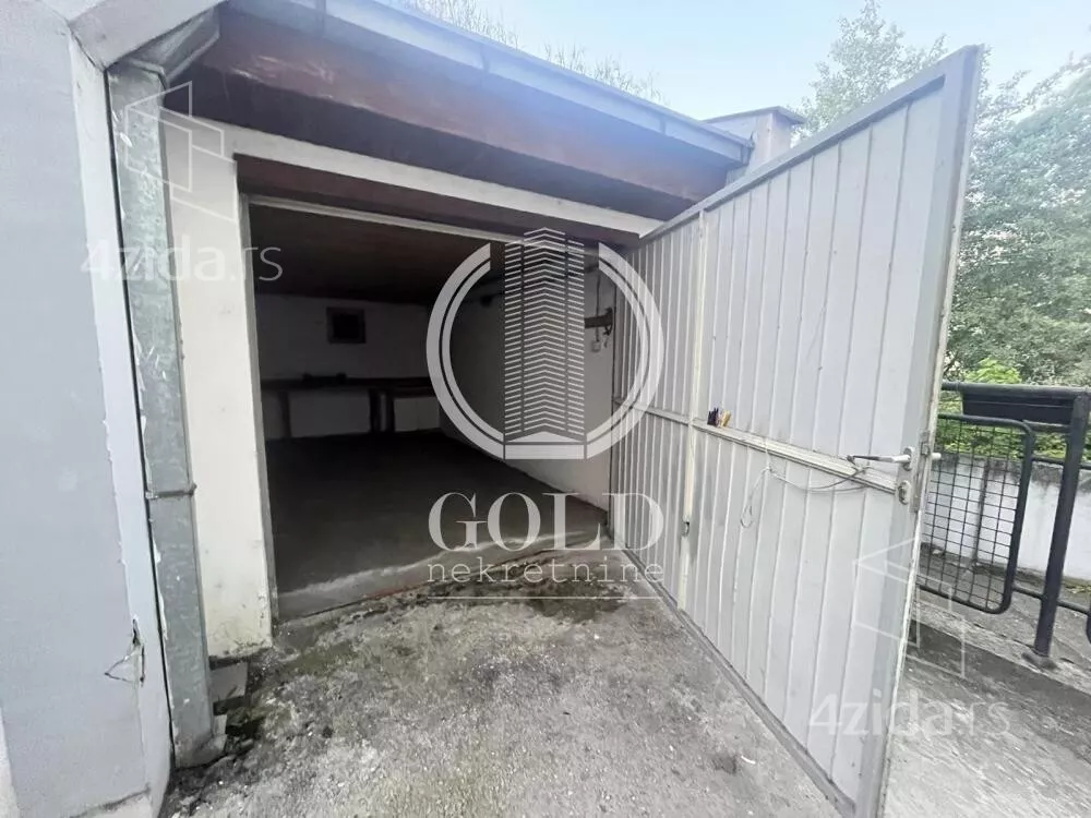 Garaža | 4zida