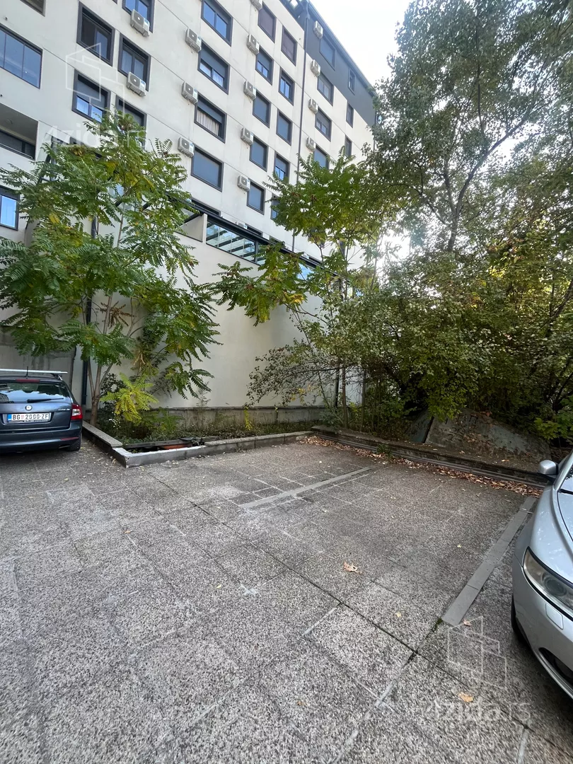 Parking | 4zida