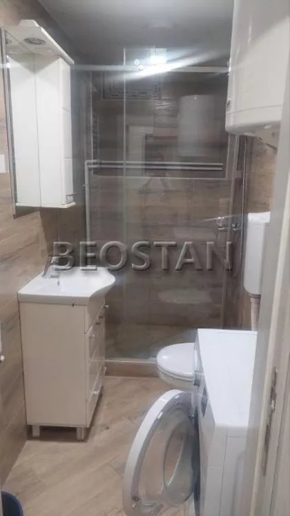 Zvezdarskih jelki | 4zida.rs