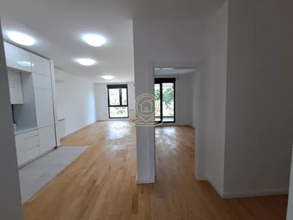 Dom Zdravlja | 4zida.rs