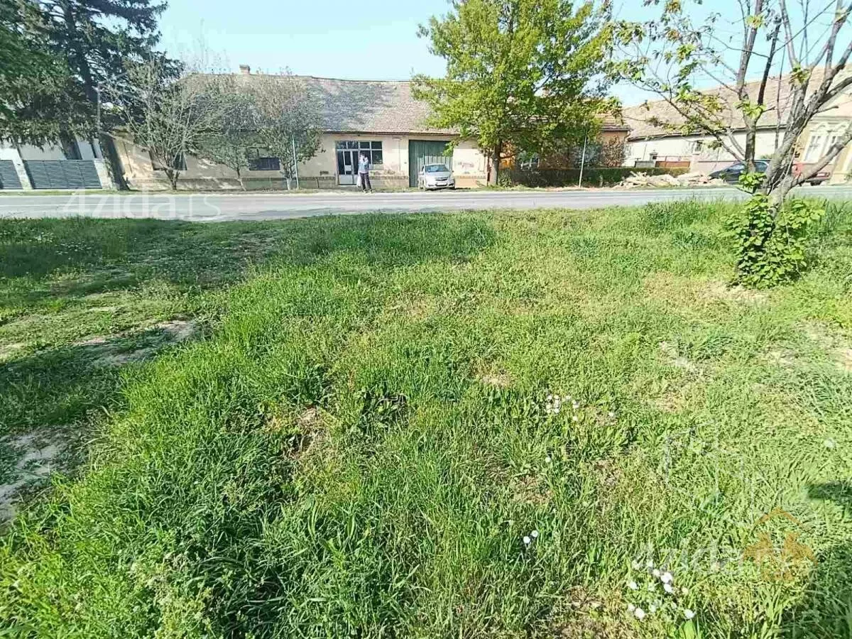 Plac | 4zida