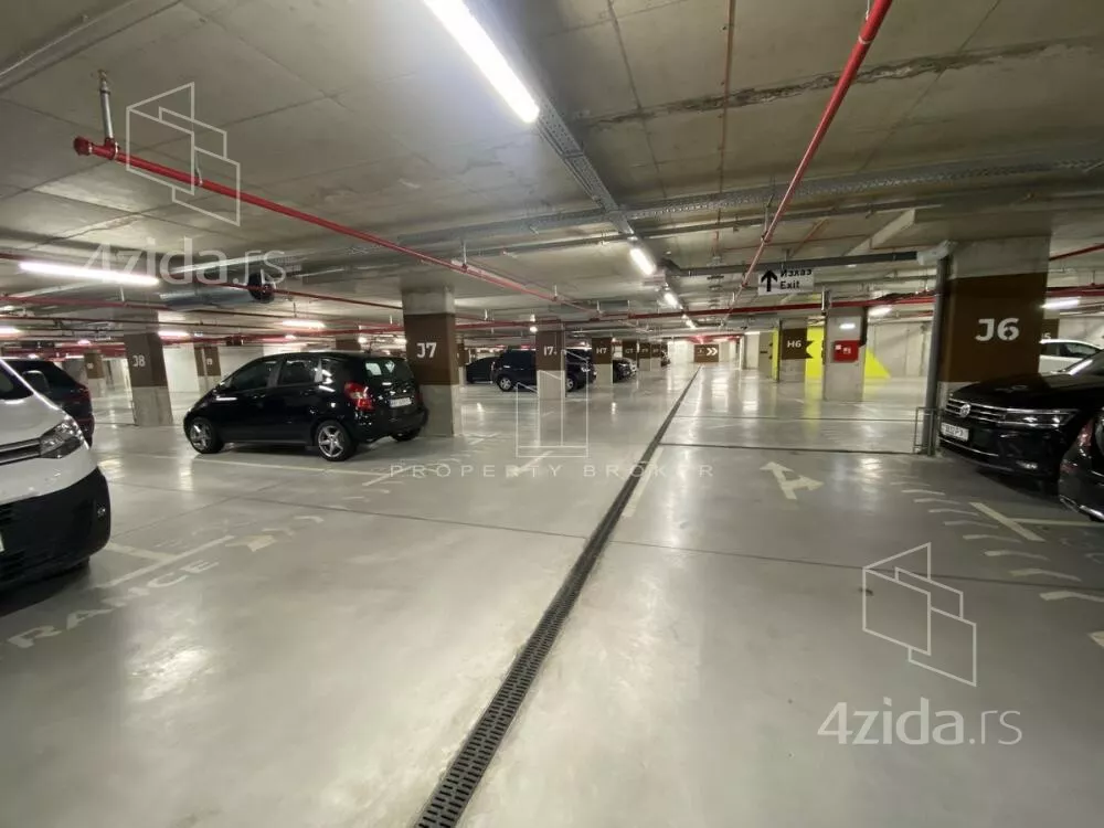 Garaža | 4zida