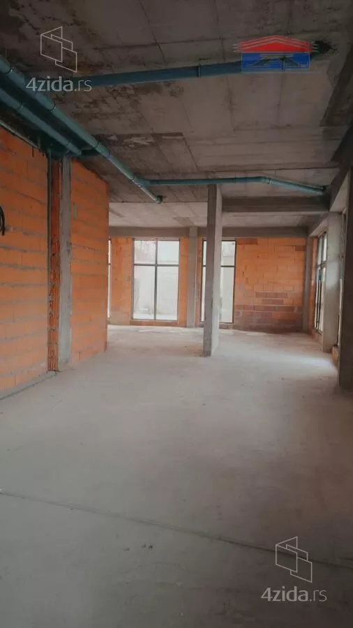 Poslovni prostor | 4zida