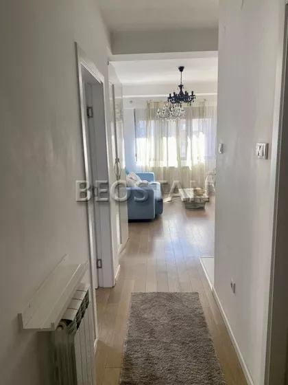 Mihizova | 4zida.rs