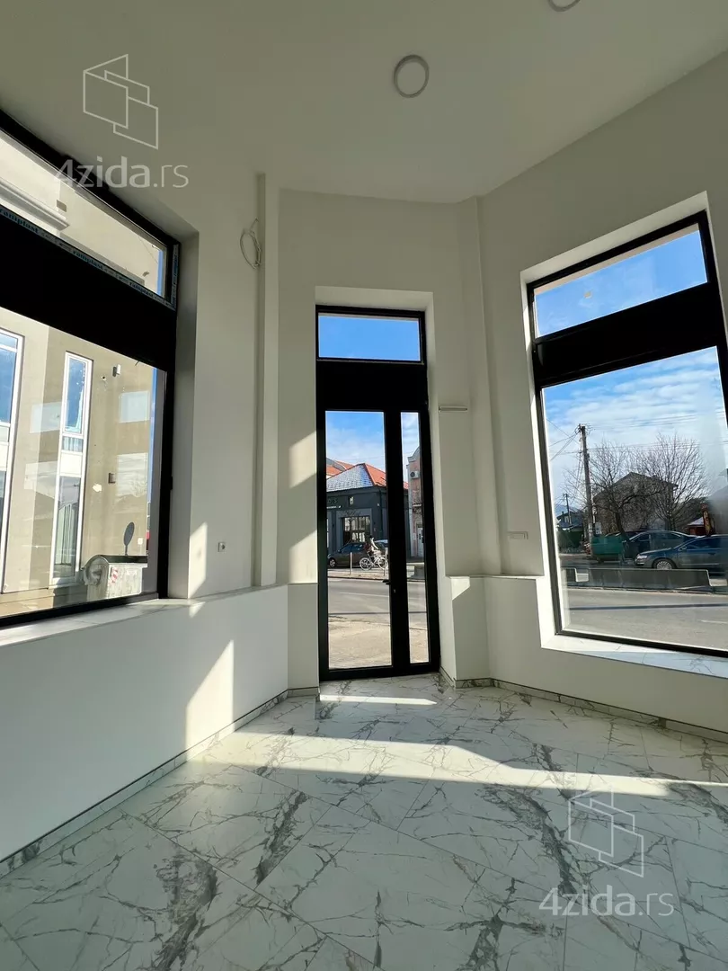 Poslovni prostor | 4zida