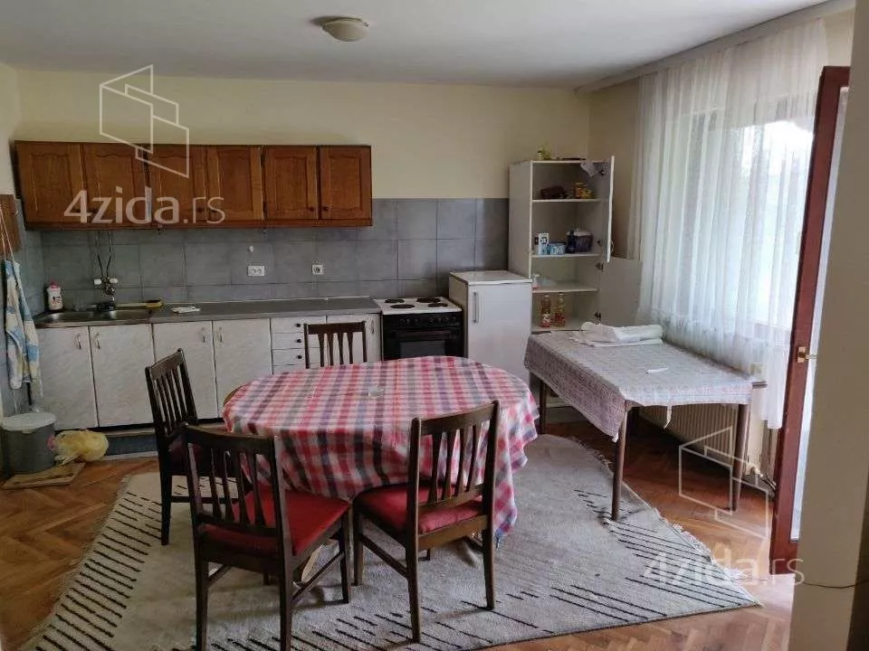 3-etažna kuća | 4zida
