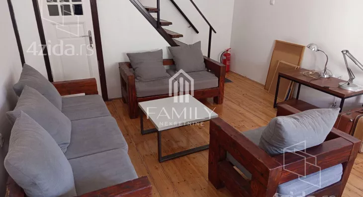 Četvoroiposoban stan | 4zida