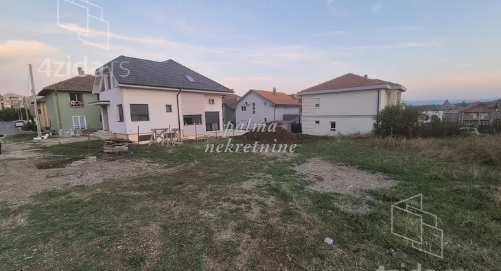 Građevinsko zemljište | 4zida