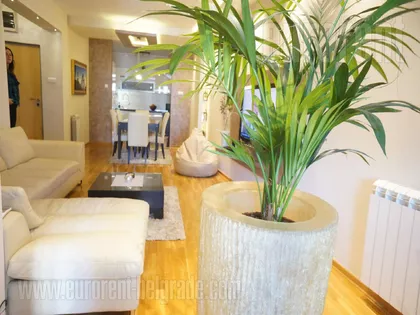 HRAM SVETOG SAVE | 4zida.rs