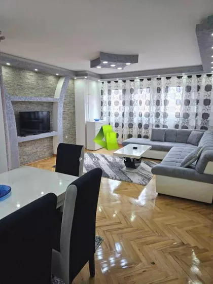 Bulevar Nemanjića | 4zida.rs