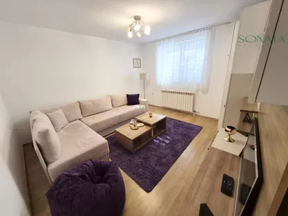 Crveni Krst Vračar | 4zida.rs