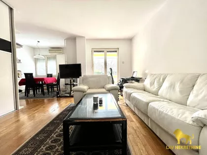 BRAĆE RIBNIKAR | 4zida.rs
