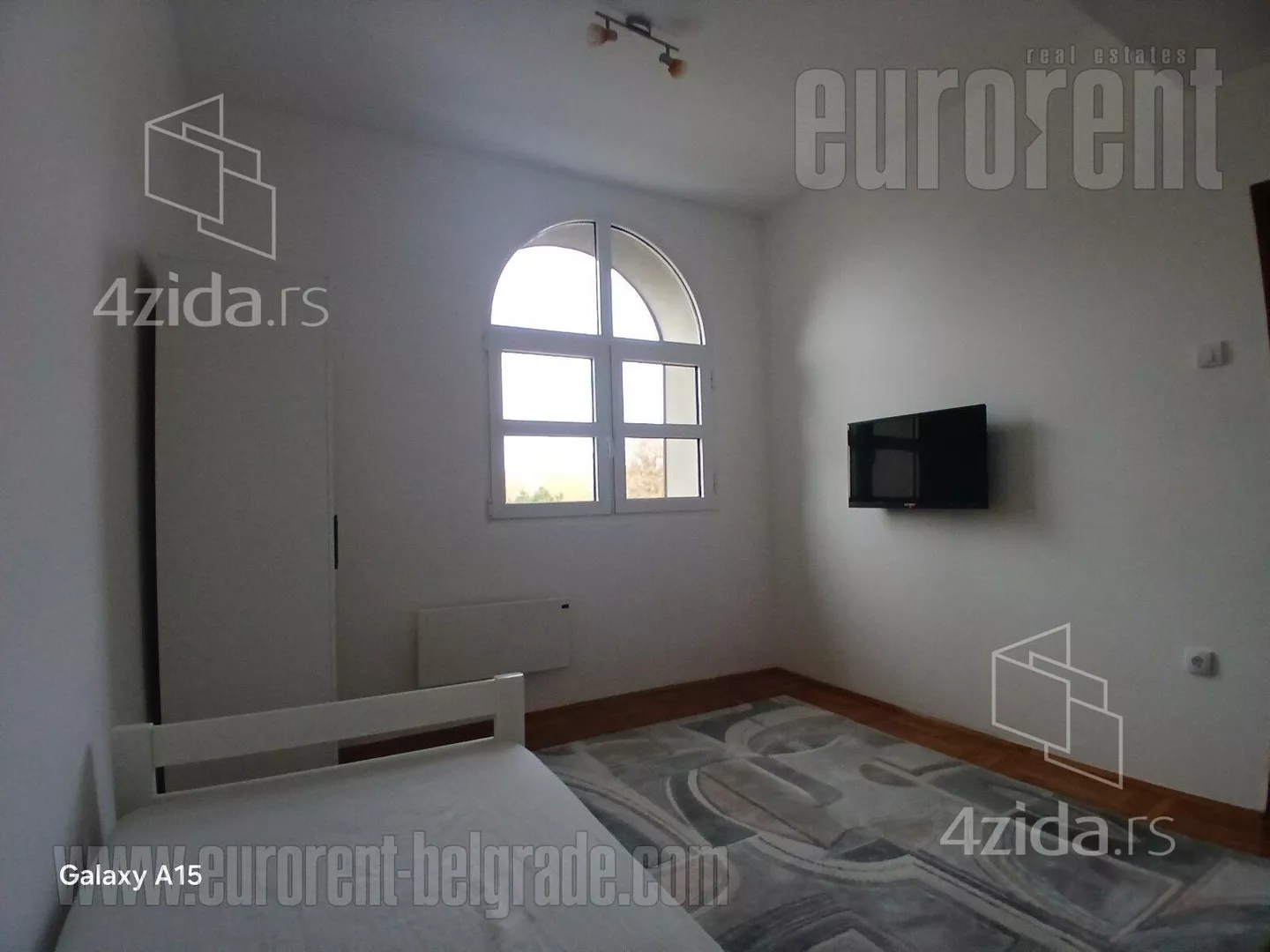 Šestosoban stan | 4zida