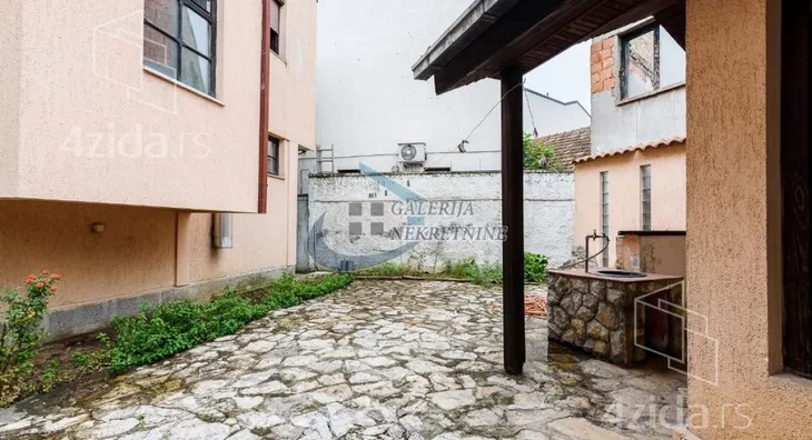 Kuća | 4zida