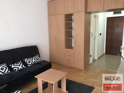 Adamovićevo Naselje | 4zida.rs