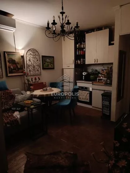 Studentska | 4zida.rs