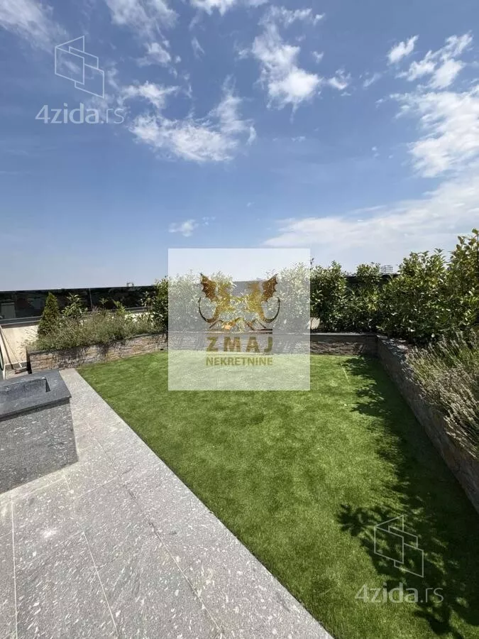 Šestosoban stan | 4zida