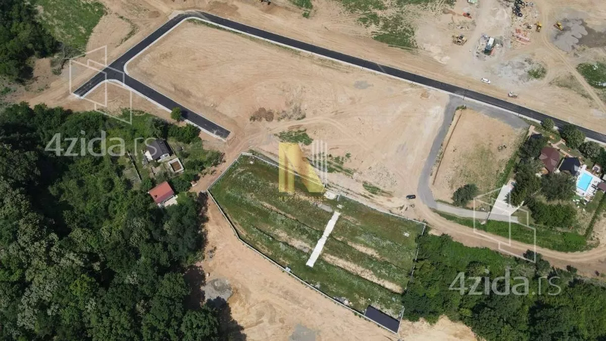 Plac | 4zida