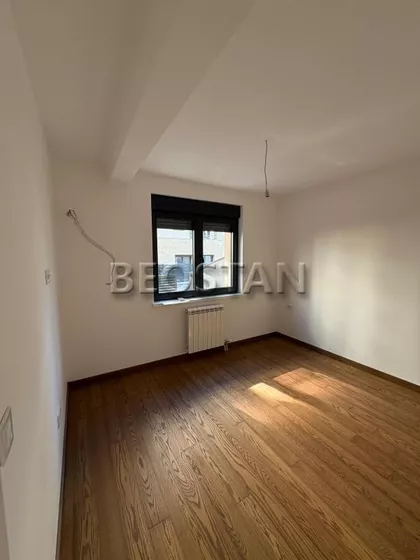 Primorska | 4zida.rs