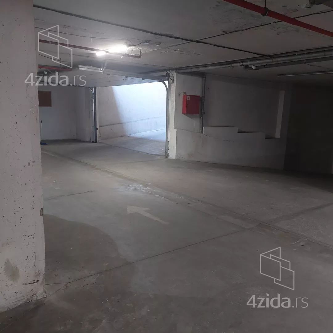 Garaža | 4zida