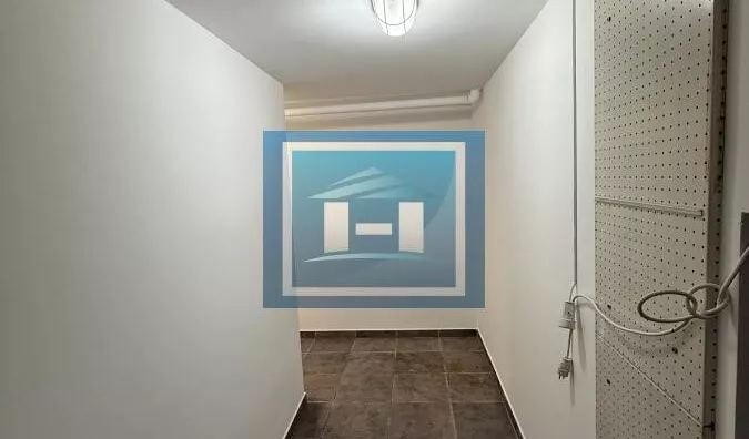 Lokal | 4zida
