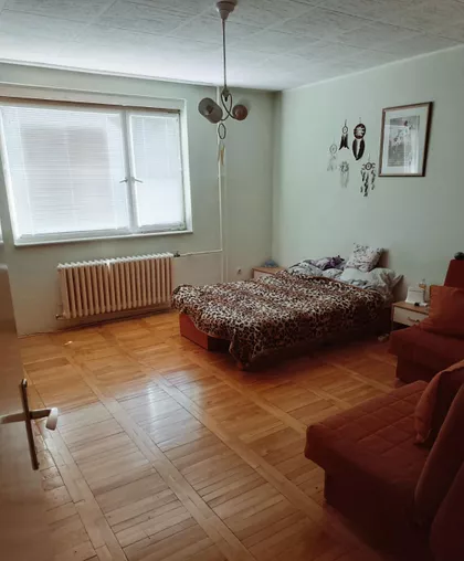 Trg Jakaba I Komora | 4zida.rs