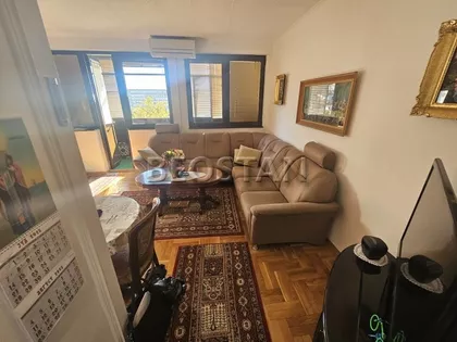 Dzona Kenedija | 4zida.rs