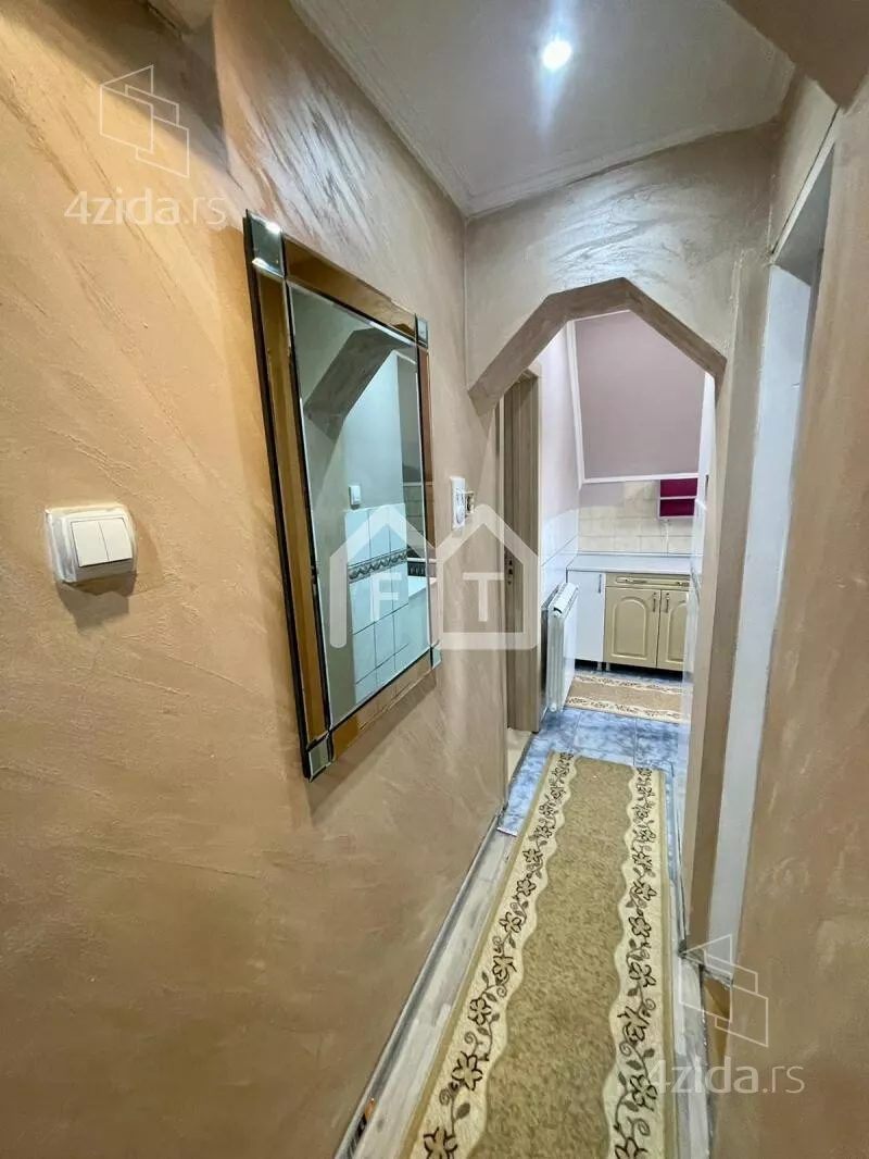 Četvoroiposoban stan | 4zida