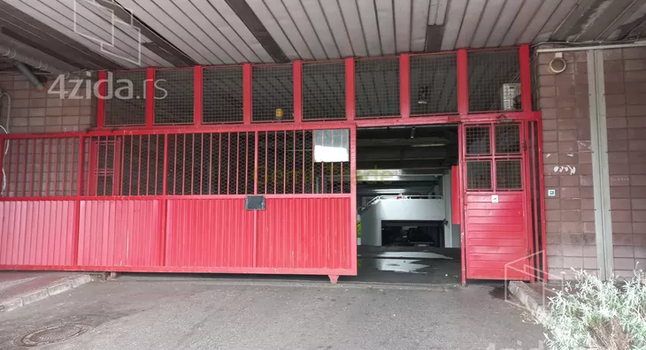 Garaža | 4zida