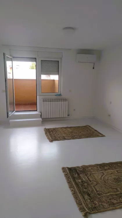 Bulevar Oslobođenja 241 | 4zida.rs