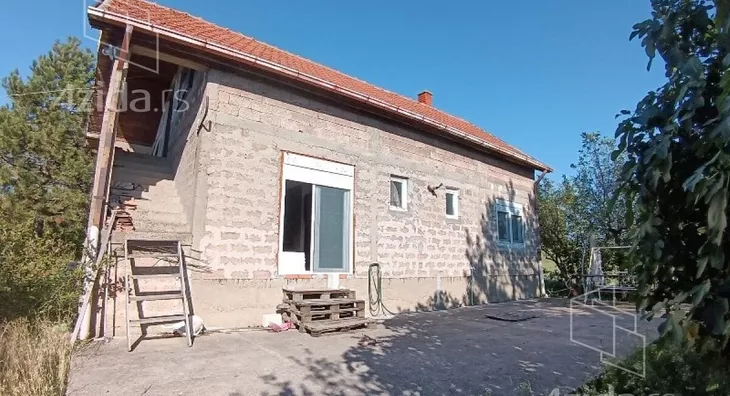 Plac | 4zida