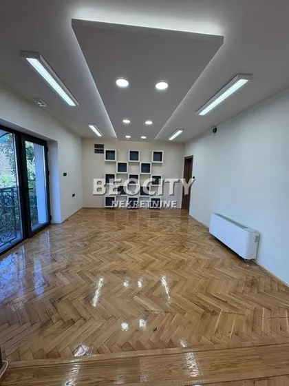 Izvidnička | 4zida.rs