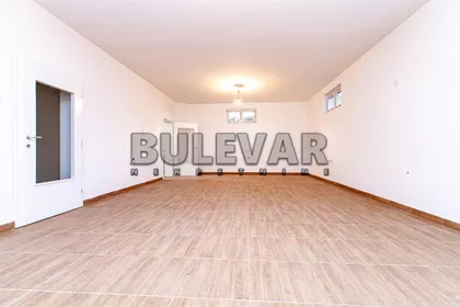 Donjovrežinska | 4zida.rs