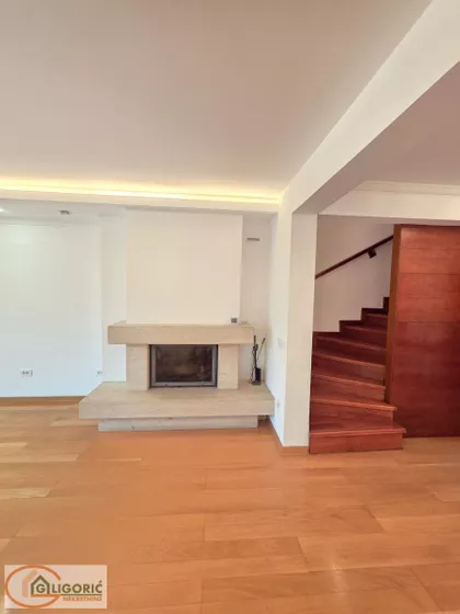 Filmski Grad | 4zida.rs