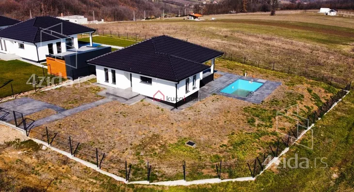 Kuća | 4zida