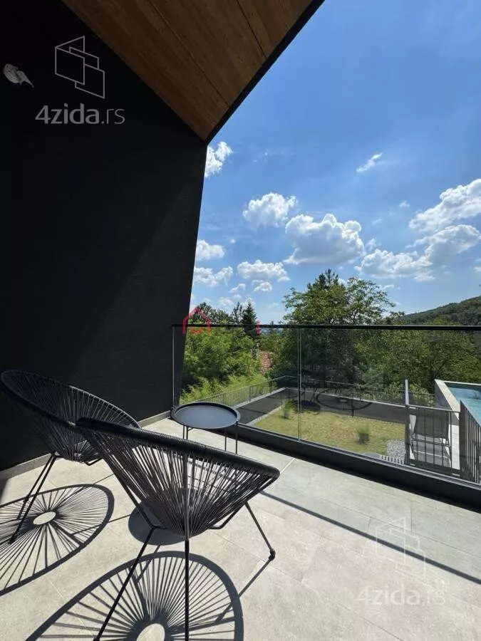 Kuća | 4zida