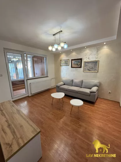 BRAĆE POPOVIĆ | 4zida.rs