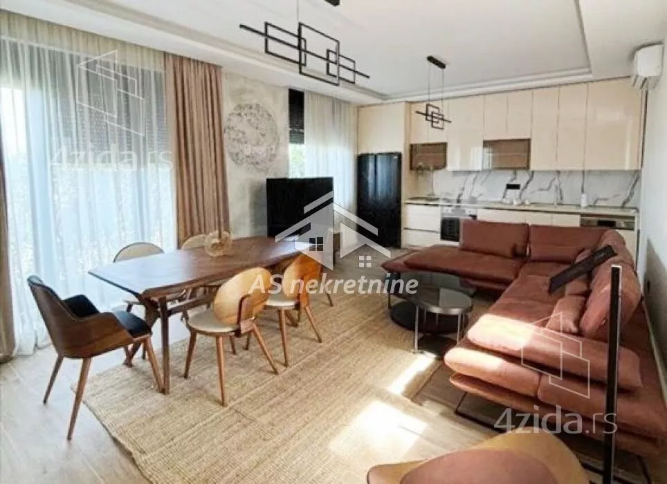 Petosoban stan | 4zida