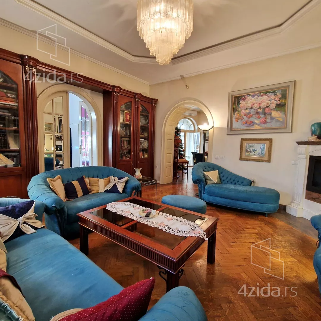 Šestosoban stan | 4zida