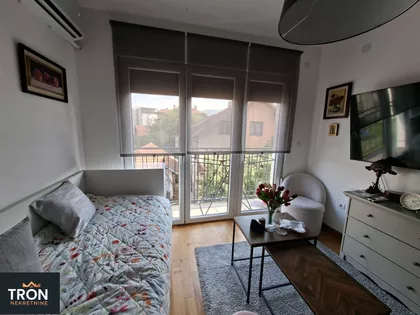 Okolne lokacije | 4zida.rs