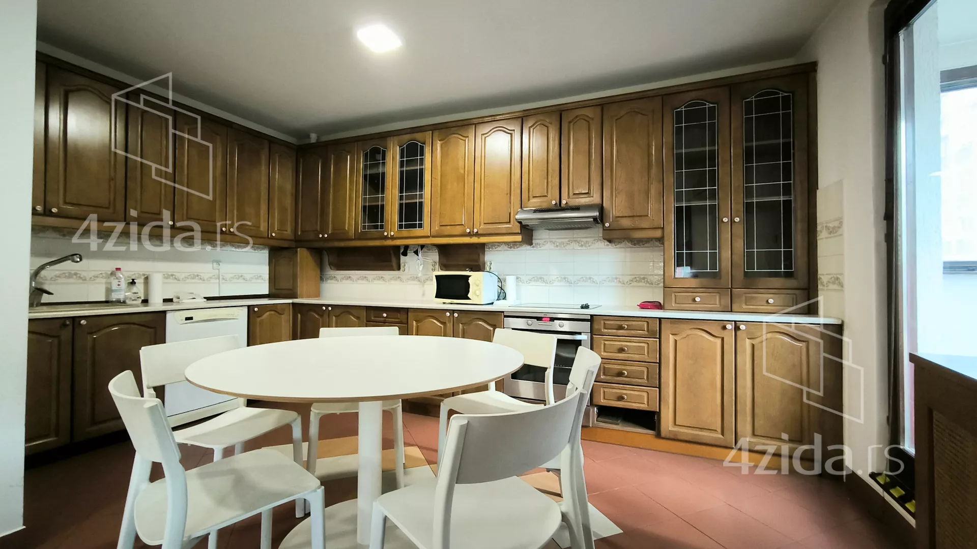 Osmosoban stan | 4zida